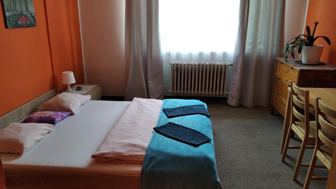Motel Grado Prag Exterior foto